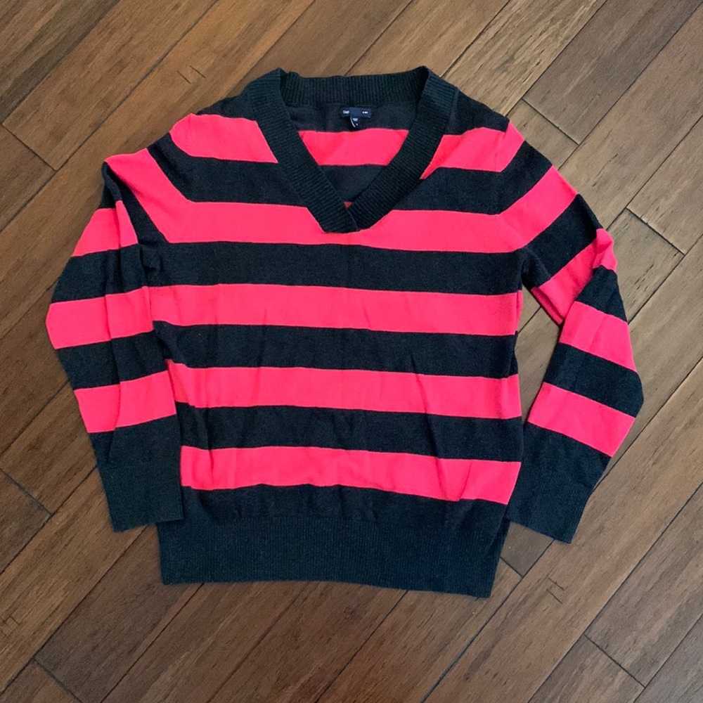 Gap Women’s sweater